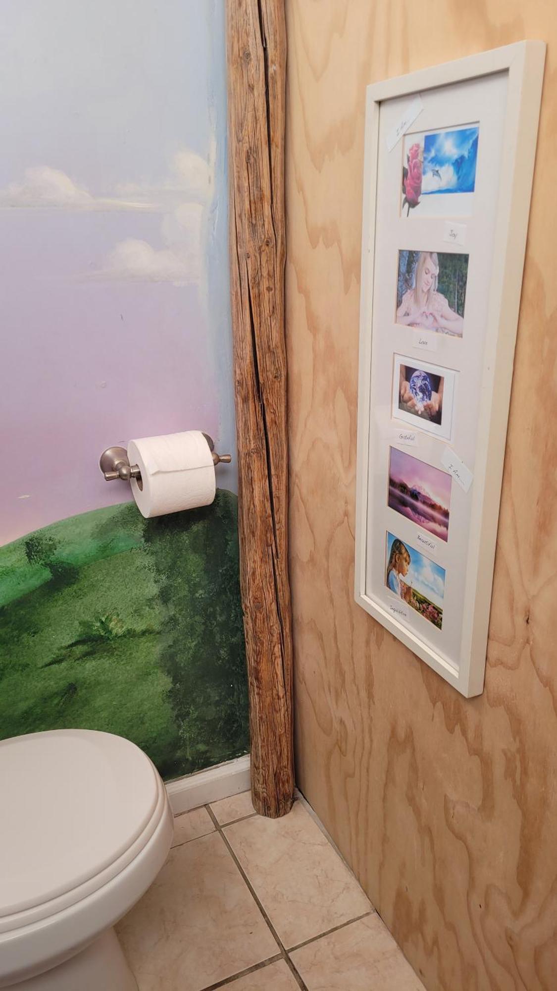 Angel Cottage With A Sauna Or The Cozy With A Jacuzzi Tub, Both Are Studios With A View Of Mount Shasta Rum bild